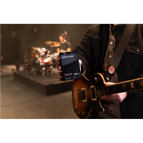 Highline Mono with guitar